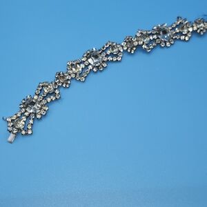 VINTAGE KRAMER SIGNED RHINESTONE Bracelet 7 Inches